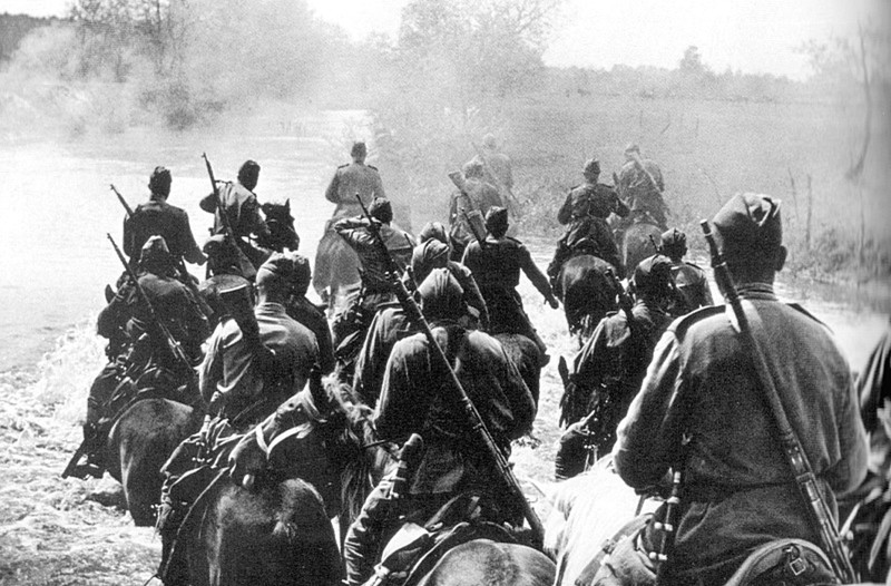 Кавалерийская дивизия на марше. 1942 год