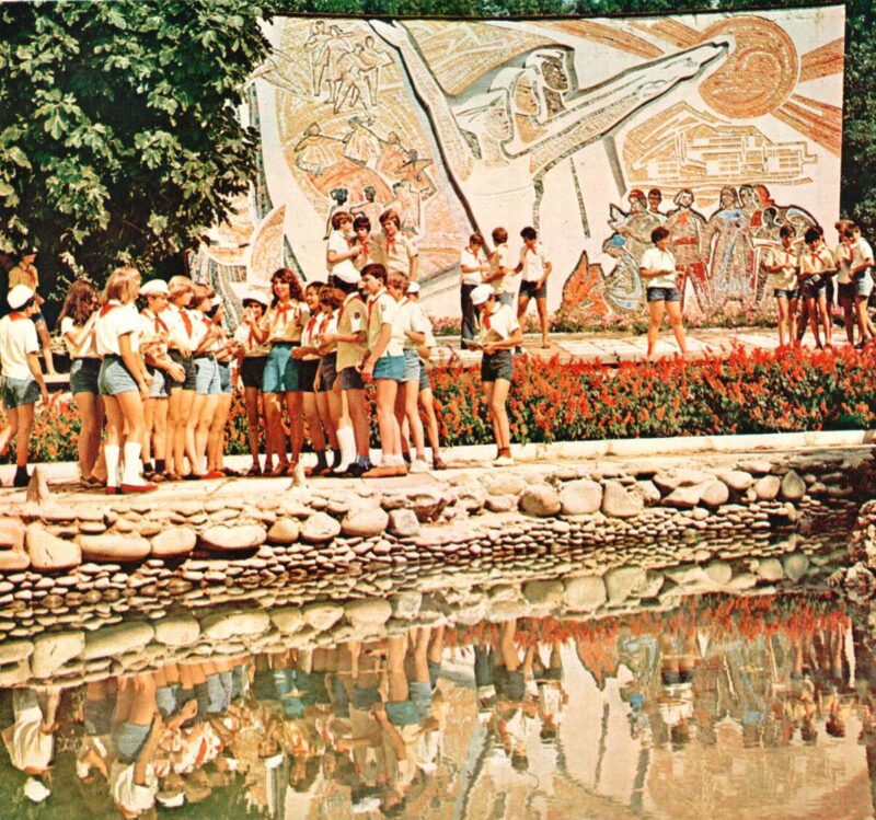 Фотография: Загар наших дедов: фотографии курортного Крыма 70-х №31 - BigPicture.ru