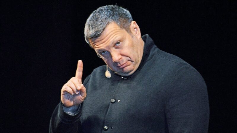Фотография: Как телеведущему Владимиру Соловьеву удалось за год похудеть почти в два раза №5 - BigPicture.ru