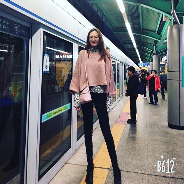 Фотография: Как выглядит Рене Бад, обладательница самых длинных ног в мире №11 - BigPicture.ru