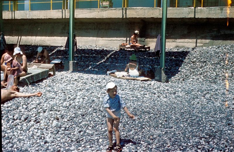 Фотография: Загар наших дедов: фотографии курортного Крыма 70-х №16 - BigPicture.ru