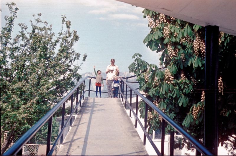 Фотография: Загар наших дедов: фотографии курортного Крыма 70-х №15 - BigPicture.ru