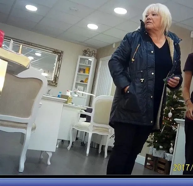 Фотография: Слепое доверие: пенсионерка получила миллион, прикидываясь инвалидом 15 лет №2 - BigPicture.ru
