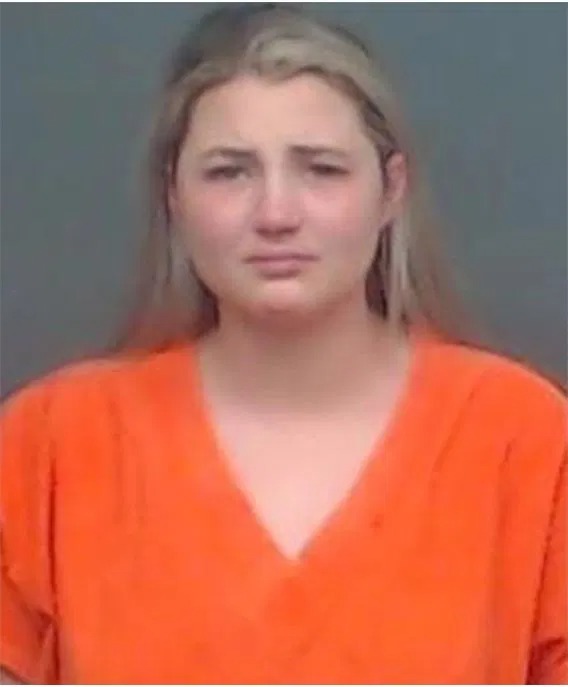 Фотография: Развратная училка: преподавательницу из Техаса арестовали за секс с тремя старшеклассниками №2 - BigPicture.ru