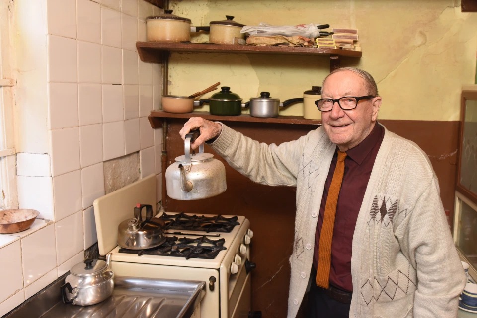 Фотография: Дом, в котором остановилось время: 89-летний британец не меняет ничего в интерьере с 1948 года №15 - BigPicture.ru