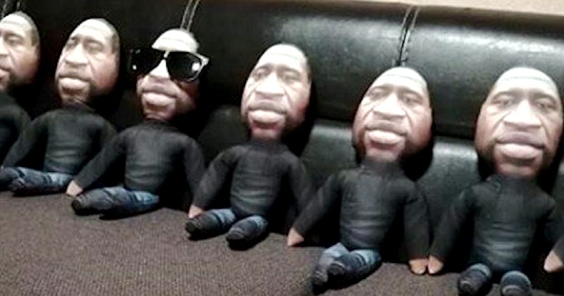 Фотография: Бизнес на Флойде: россиянин шьет мягкие игрушки в виде погибшего афроамериканца №1 - BigPicture.ru