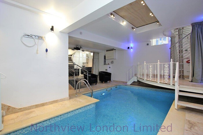 Фотография: Что не так в этой странной квартире в Лондоне, которую продают за 115 миллионов №2 - BigPicture.ru