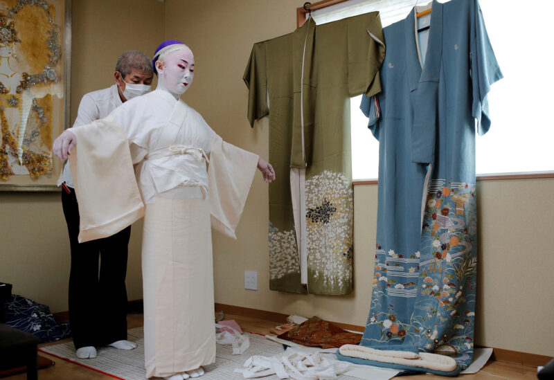 Фотография: Как японские гейши борются за выживание во время пандемии коронавируса №9 - BigPicture.ru