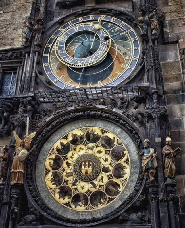 Пражские Астрономические часы &mdash; самые старые работающие часы в мире, 1410 год