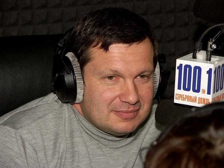 Фотография: Как телеведущему Владимиру Соловьеву удалось за год похудеть почти в два раза №4 - BigPicture.ru