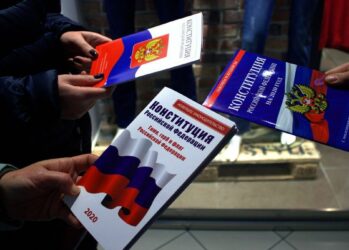 Поправки в Конституцию вытеснили коронавирус в июньском рейтинге мемов киноканала «Комедия»