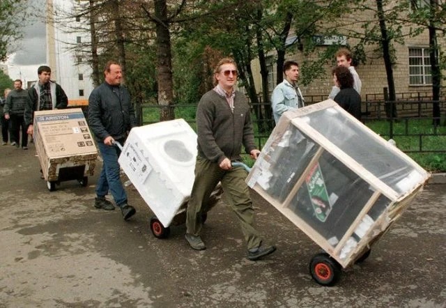 Фотография: Торговля в 90-е — кто-то вспомнит, кому-то не понять №5 - BigPicture.ru