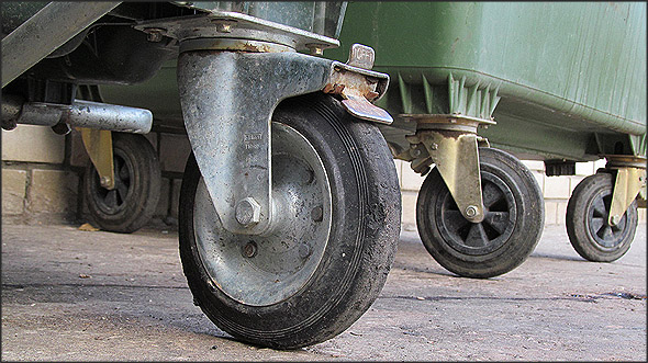 Фотография: Разновидности колес для тележек - как выбрать, что это такое, характеристики и назначение, описание с фото №13 - BigPicture.ru