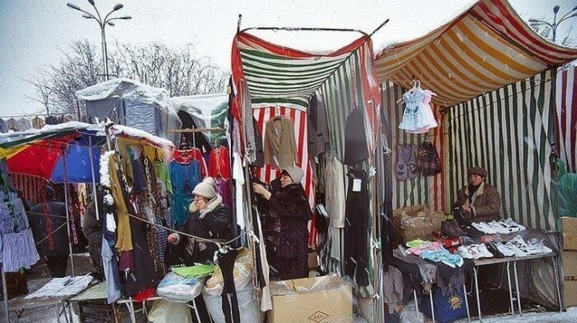 Фотография: Торговля в 90-е — кто-то вспомнит, кому-то не понять №3 - BigPicture.ru