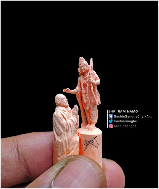 Фотография: Парень из Индии вырезает невероятные крошечные скульптуры из маленьких мелков №5 - BigPicture.ru