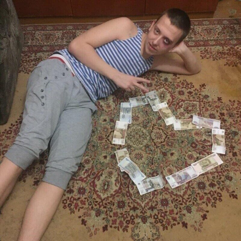 Фотография: Дешевые понты и показуха: 20 фото из соцсетей, нелепость которых зашкаливает №8 - BigPicture.ru