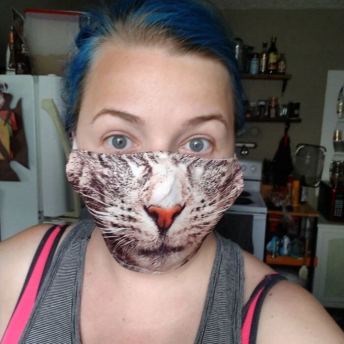 Фотография: 30 странных и смешных защитных масок для людей-кошек №23 - BigPicture.ru