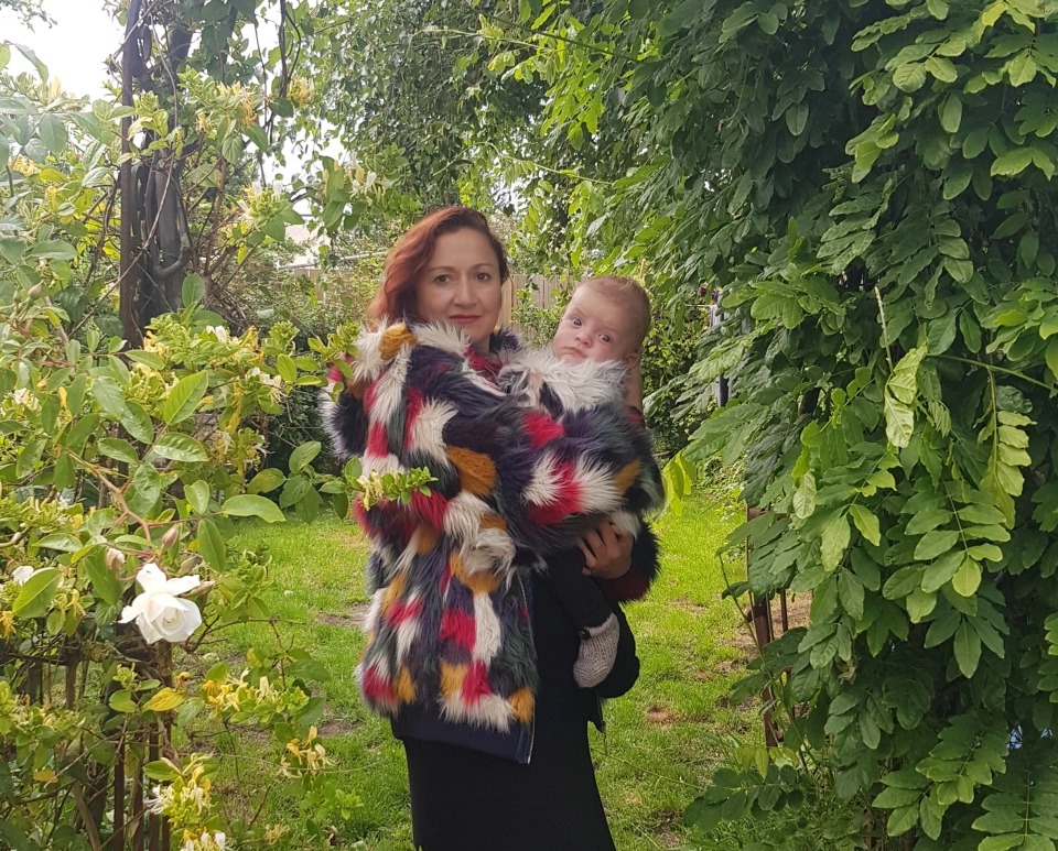 Фотография: Как британка застряла в Украине с новорожденным сыном от суррогатной матери №1 - BigPicture.ru