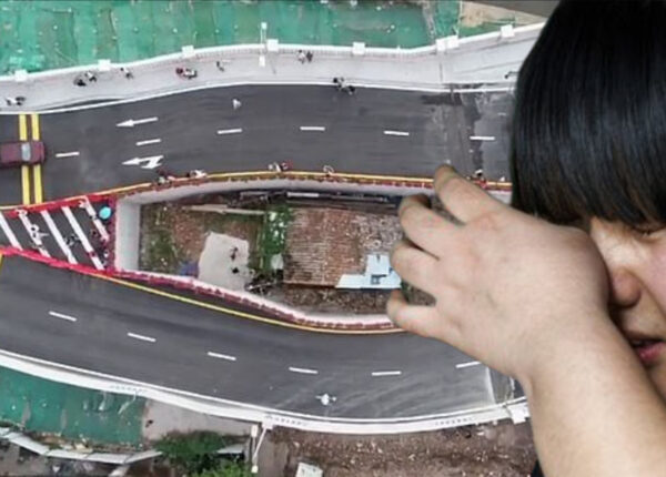 Жительница Китая пожадничала и теперь живет посреди шоссе