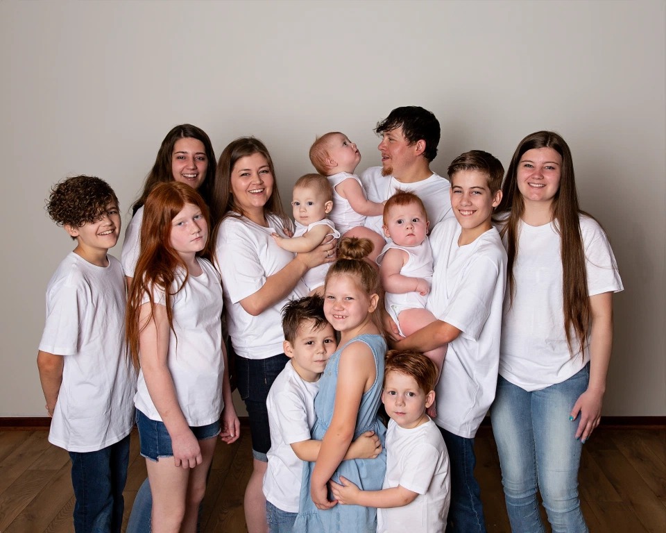 Фотография: Многодетный выбор: мать 11 детей отстаивает позицию своей большой семьи №1 - BigPicture.ru