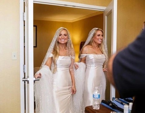 Фотография: 2+2=6: две пары близнецов, которые женились между собой, ожидают пополнения в большой семье №3 - BigPicture.ru