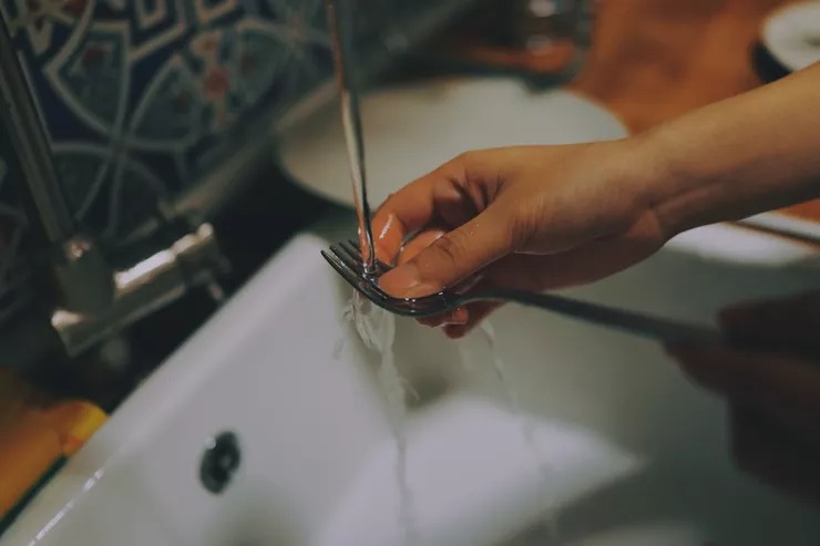 Фотография: Почему нельзя принимать душ и мыть посуду во время грозы №3 - BigPicture.ru