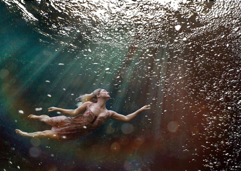 Фотография: Девушки под водой на потрясающих снимках фотографа-фридайвера Лекси Лайн №7 - BigPicture.ru