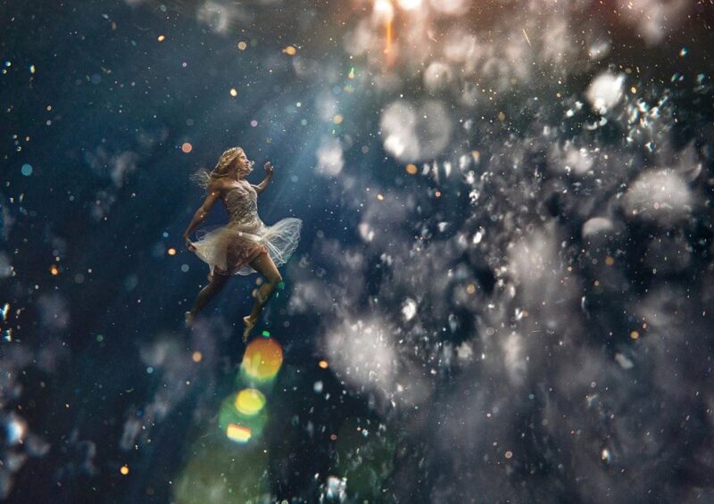 Фотография: Девушки под водой на потрясающих снимках фотографа-фридайвера Лекси Лайн №16 - BigPicture.ru