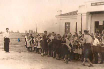 Фотография: Взрывная любовь: теракт в 1950 году в школе под Тирасполем, о котором молчали полвека №5 - BigPicture.ru