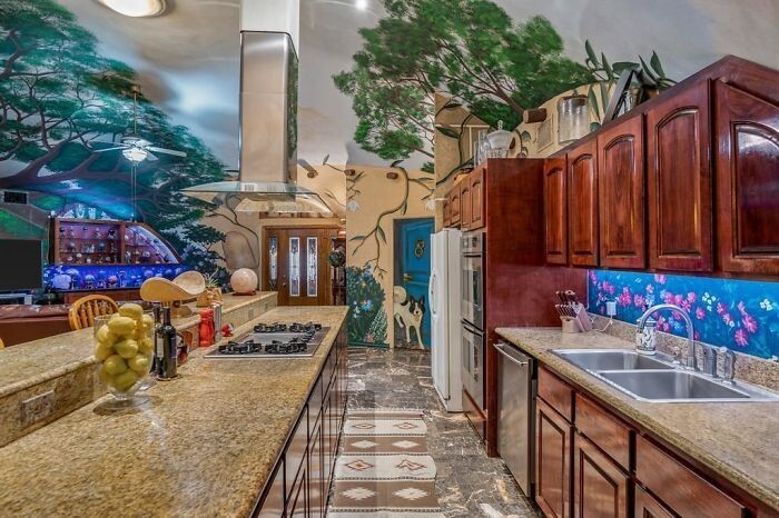Фотография: Как выглядит подземный дом в Техасе стоимостью два миллиона долларов №16 - BigPicture.ru