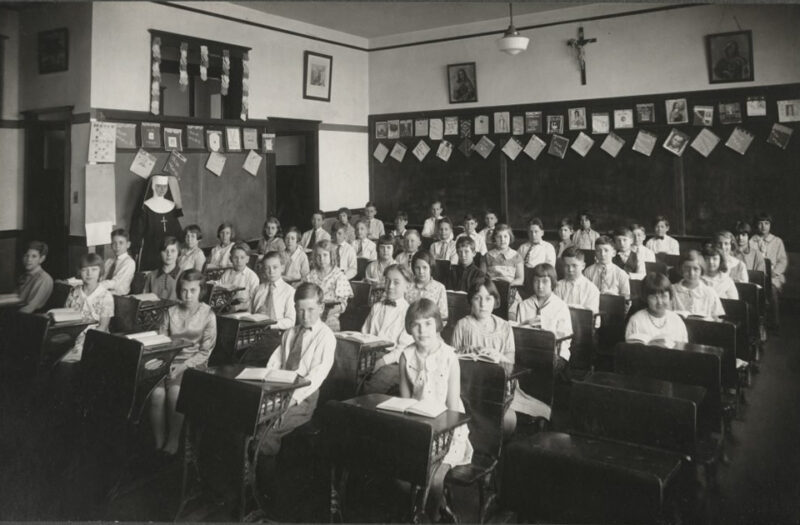 Какой была школа 100 лет тому назад
