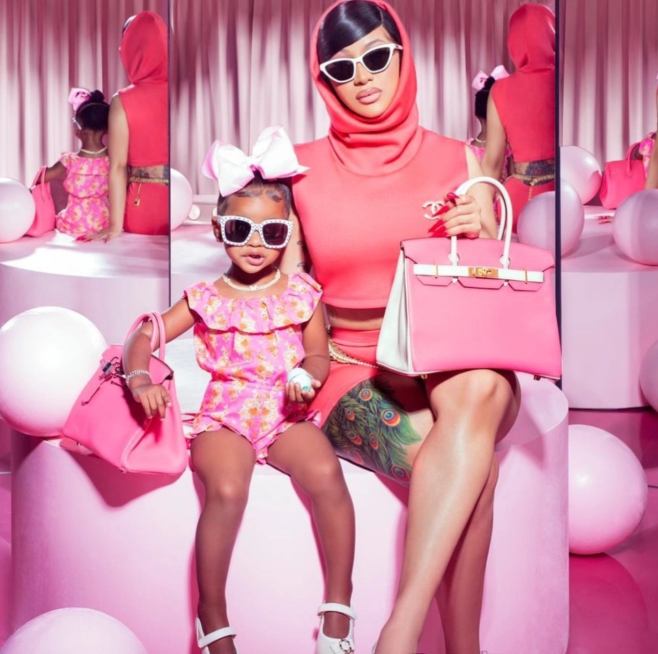 Фотография: Мамина копия: новый модный тренд - звезды и их дочери в одинаковых нарядах №9 - BigPicture.ru