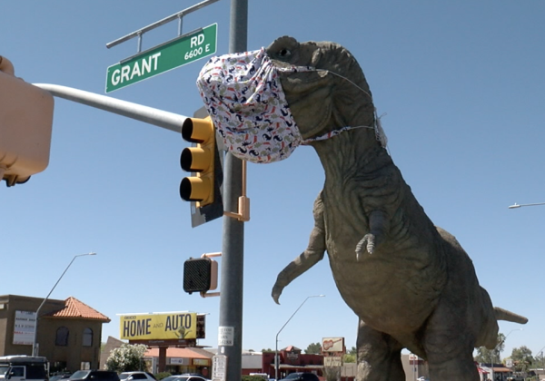 Христиане против динозавров: в Аризоне верующие оскорбились статуей тирекса