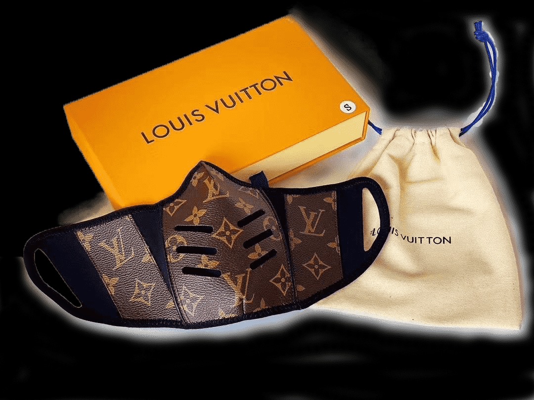 Фотография: Как выглядят щиты для лица от Louis Vuitton, самые дорогие на рынке, и новый логотип бренда №5 - BigPicture.ru