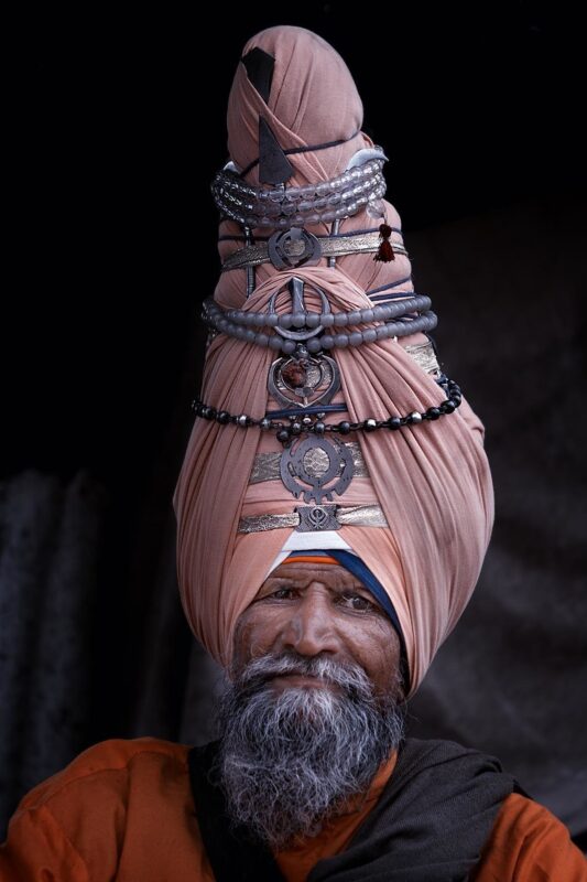 Фотография: Зачем жители Индии носят тюрбан? Раскрываем секрет эффектного головного убора №13 - BigPicture.ru