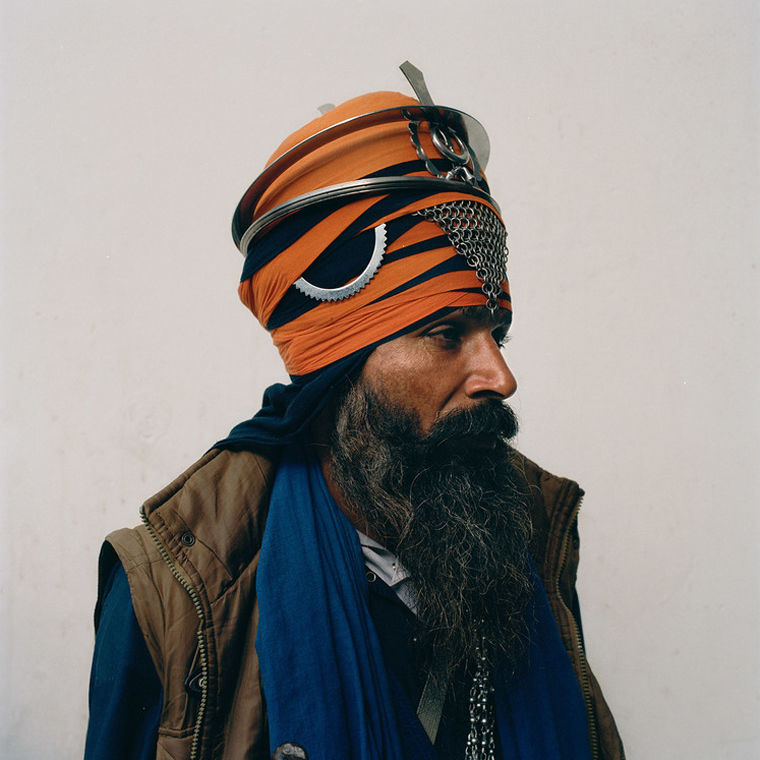 Фотография: Зачем жители Индии носят тюрбан? Раскрываем секрет эффектного головного убора №10 - BigPicture.ru