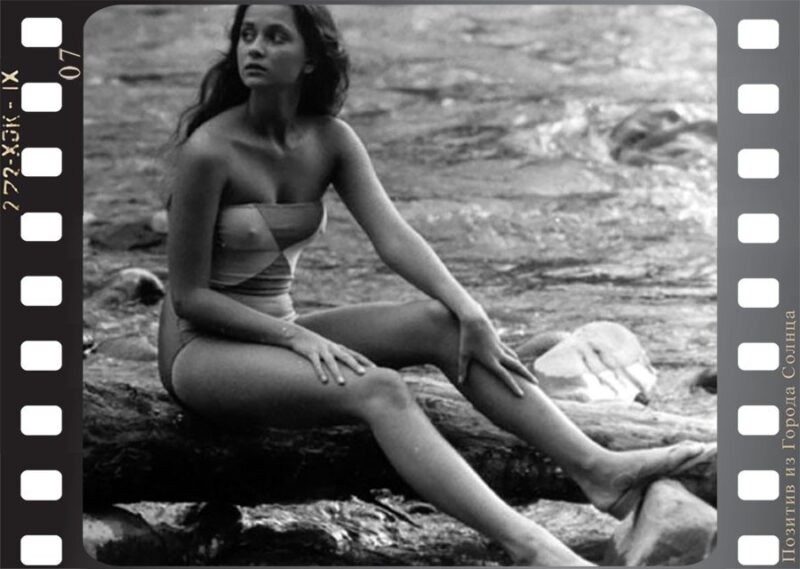 Фотография: Первые красавицы советского кино в купальниках на отдыхе №8 - BigPicture.ru