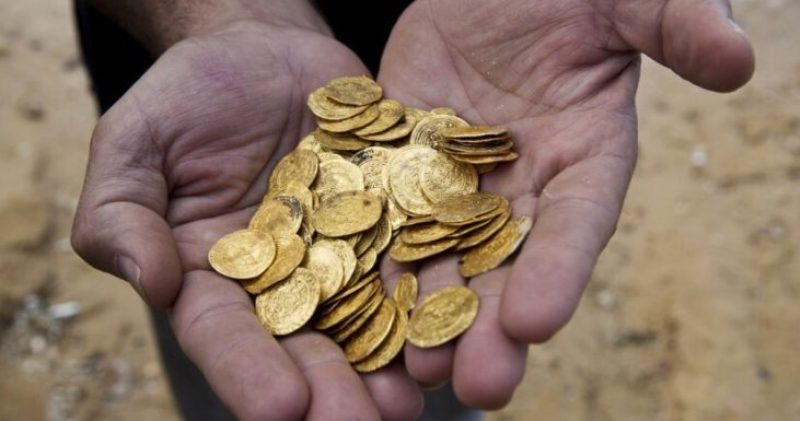 Фотография: Как наши предки хранили деньги и драгоценности без банков и сейфов №1 - BigPicture.ru