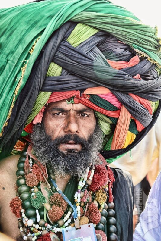 Фотография: Зачем жители Индии носят тюрбан? Раскрываем секрет эффектного головного убора №8 - BigPicture.ru