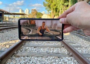 Необычное в обычном: 30 забавных фотоколлажей, сделанных с помощью смартфона