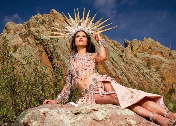 33 невероятные красотки в национальных нарядах с конкурса «Мисс Мексика»