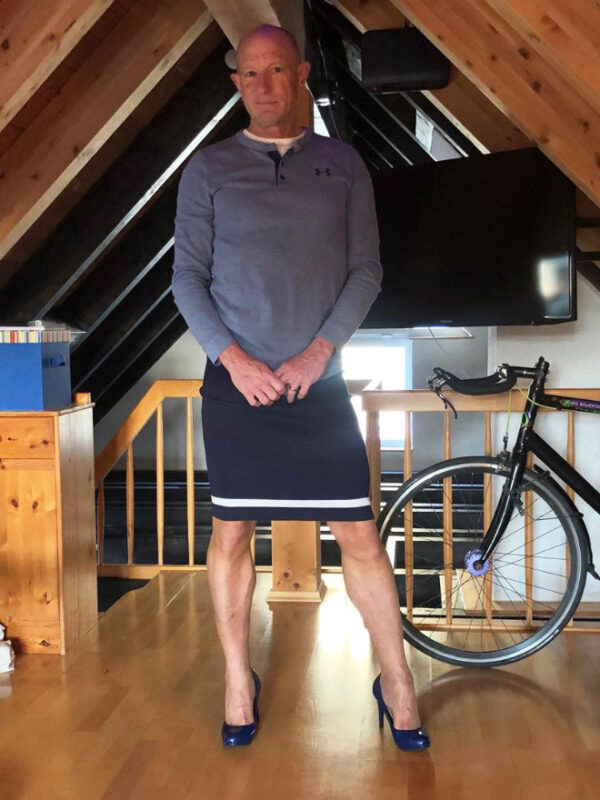 Фотография: Марк на шпильках: многодетный инженер из Германии обожает юбки и каблуки №4 - BigPicture.ru