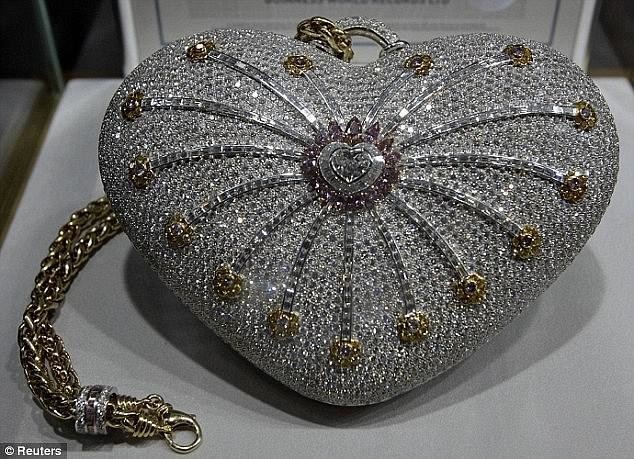 Фотография: Самая дорогая в мире: итальянские дизайнеры представили женскую сумочку за 535 миллионов №5 - BigPicture.ru