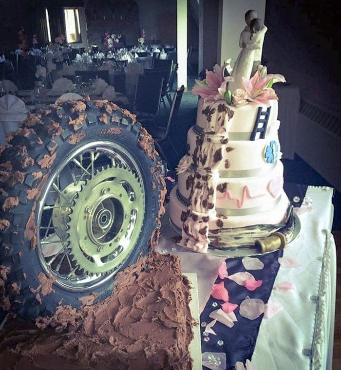 Фотография: 40 забавных, а чаще попросту неудачных свадебных тортов №38 - BigPicture.ru