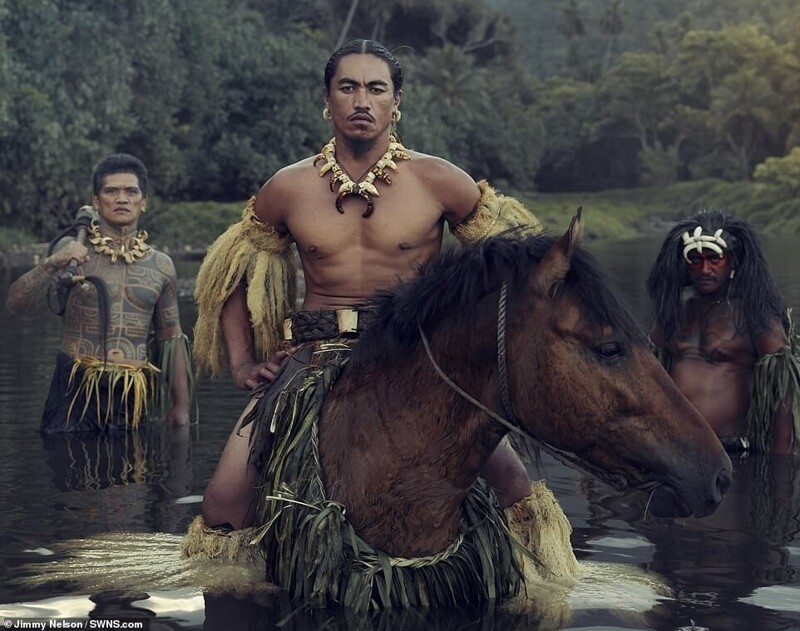 Фотография: Уединенное племя с невероятно красивыми людьми в объективе Джимми Нельсона №17 - BigPicture.ru