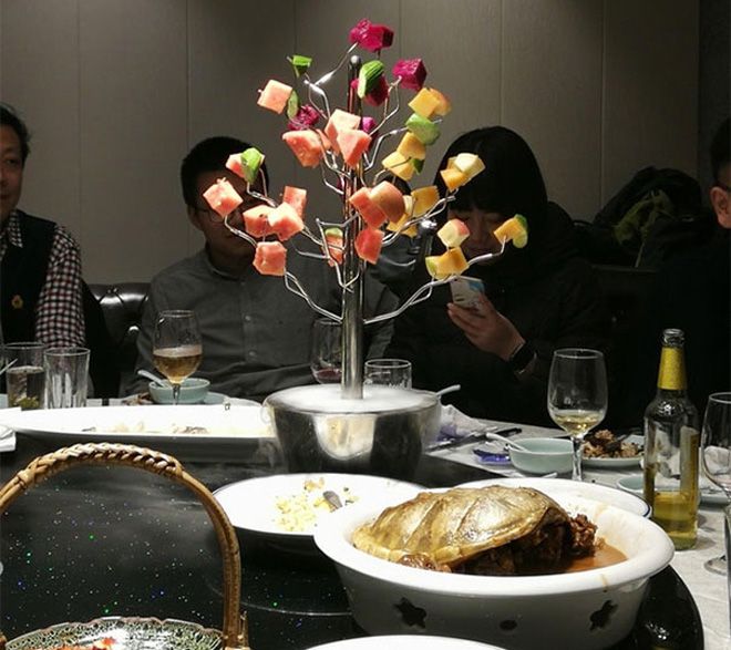 Фотография: 22 примера странной подачи дорогих блюд, которые вызывают шок вместо аппетита №19 - BigPicture.ru
