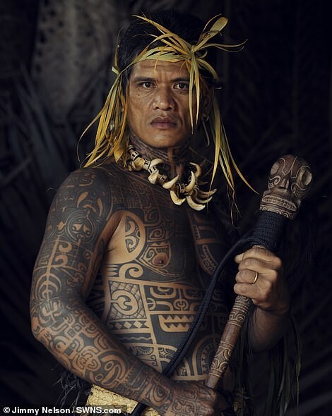 Фотография: Уединенное племя с невероятно красивыми людьми в объективе Джимми Нельсона №19 - BigPicture.ru