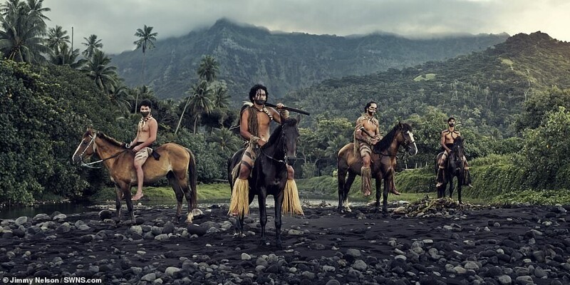 Фотография: Уединенное племя с невероятно красивыми людьми в объективе Джимми Нельсона №10 - BigPicture.ru