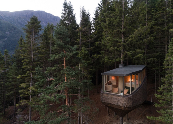 Уникальные домики на деревьях Woodnest парят в норвежском лесу
