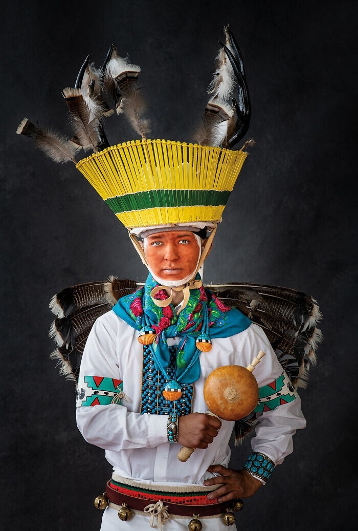 Фотография: 16 невероятных портретов американских индейцев в ритуальных костюмах №18 - BigPicture.ru